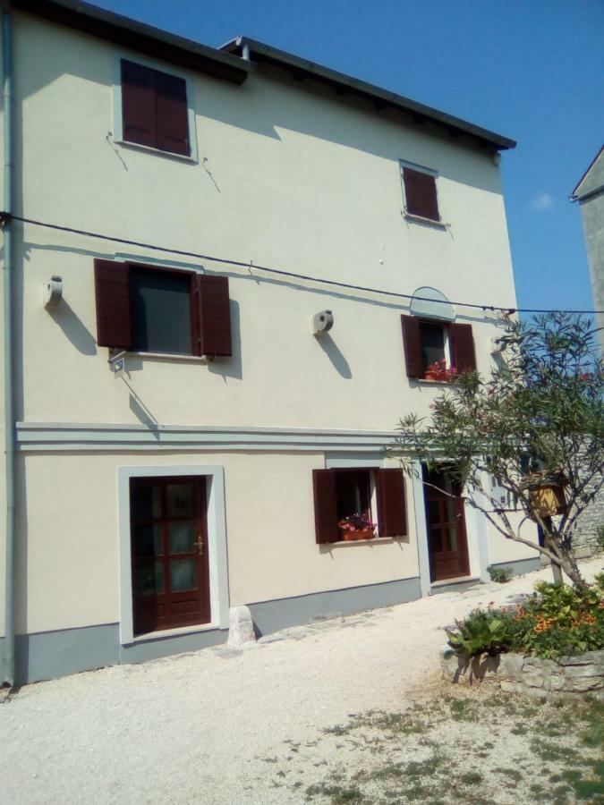 Apartment Castel Bale Exterior photo